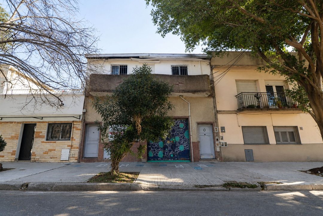 VENTA LOTE PROPIO CASA PH RECICLAR PARQUE CHAS