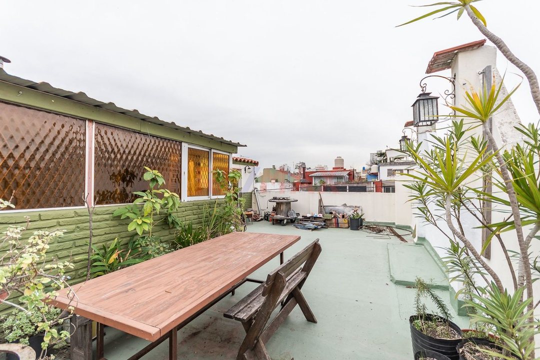 VENTA PH 4 AMBIENTES BALCÓN Y TERRAZA- P.CHACABUCO