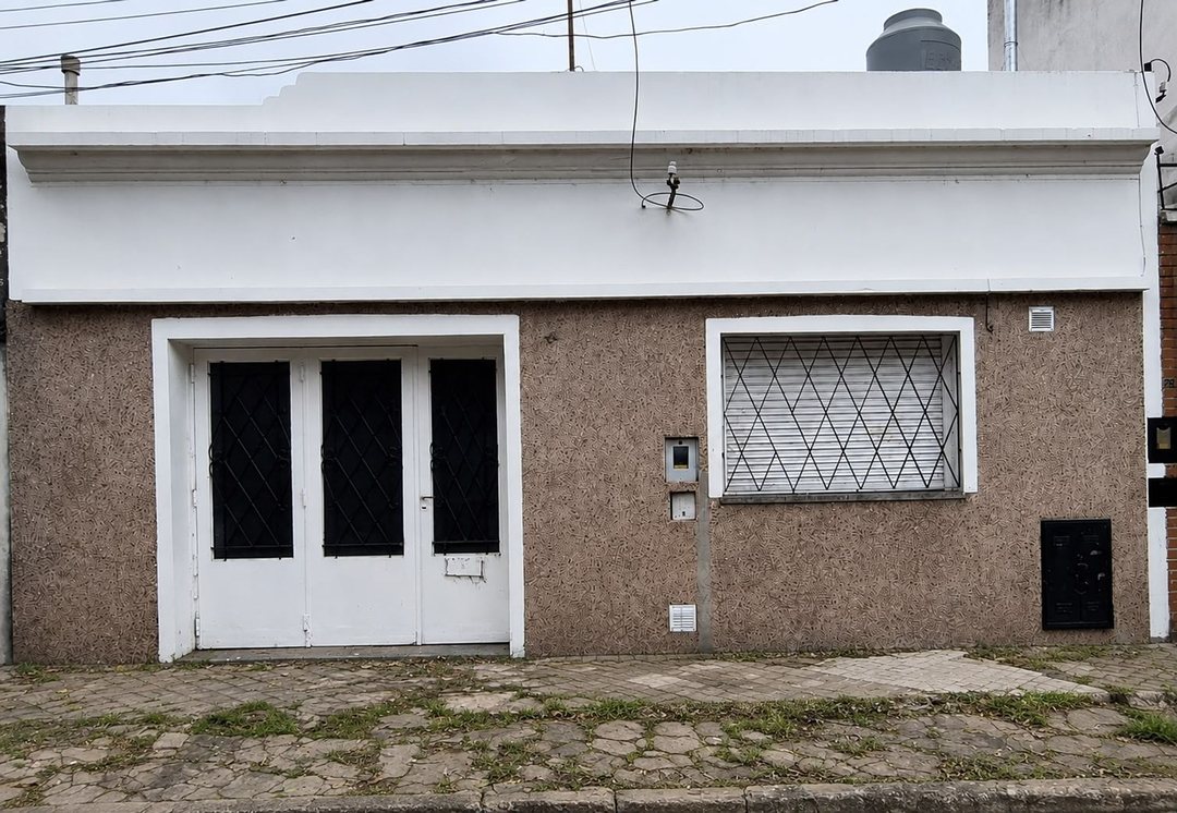 VENTA CASA PH AMUNDSEN 2800 1 DORMITORIO COCHERA