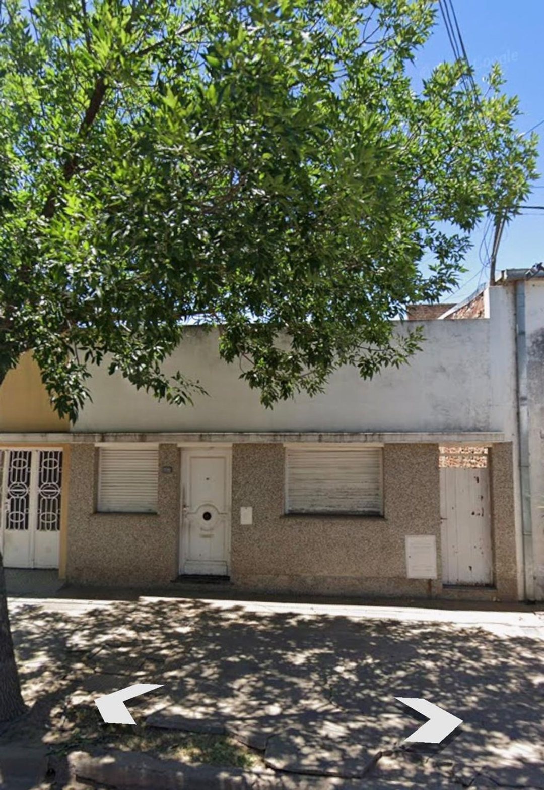 VENTA CASA dos dormitorios a 8 cuadras del centro