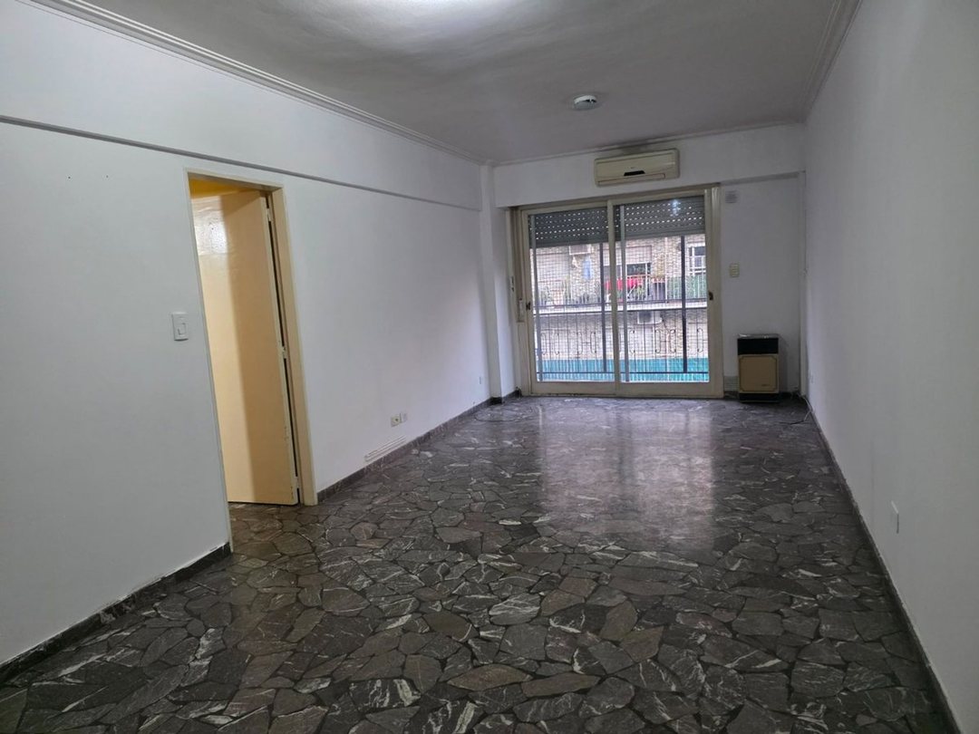 Venta 4 amb dependencia cochera  Villa del Parque
