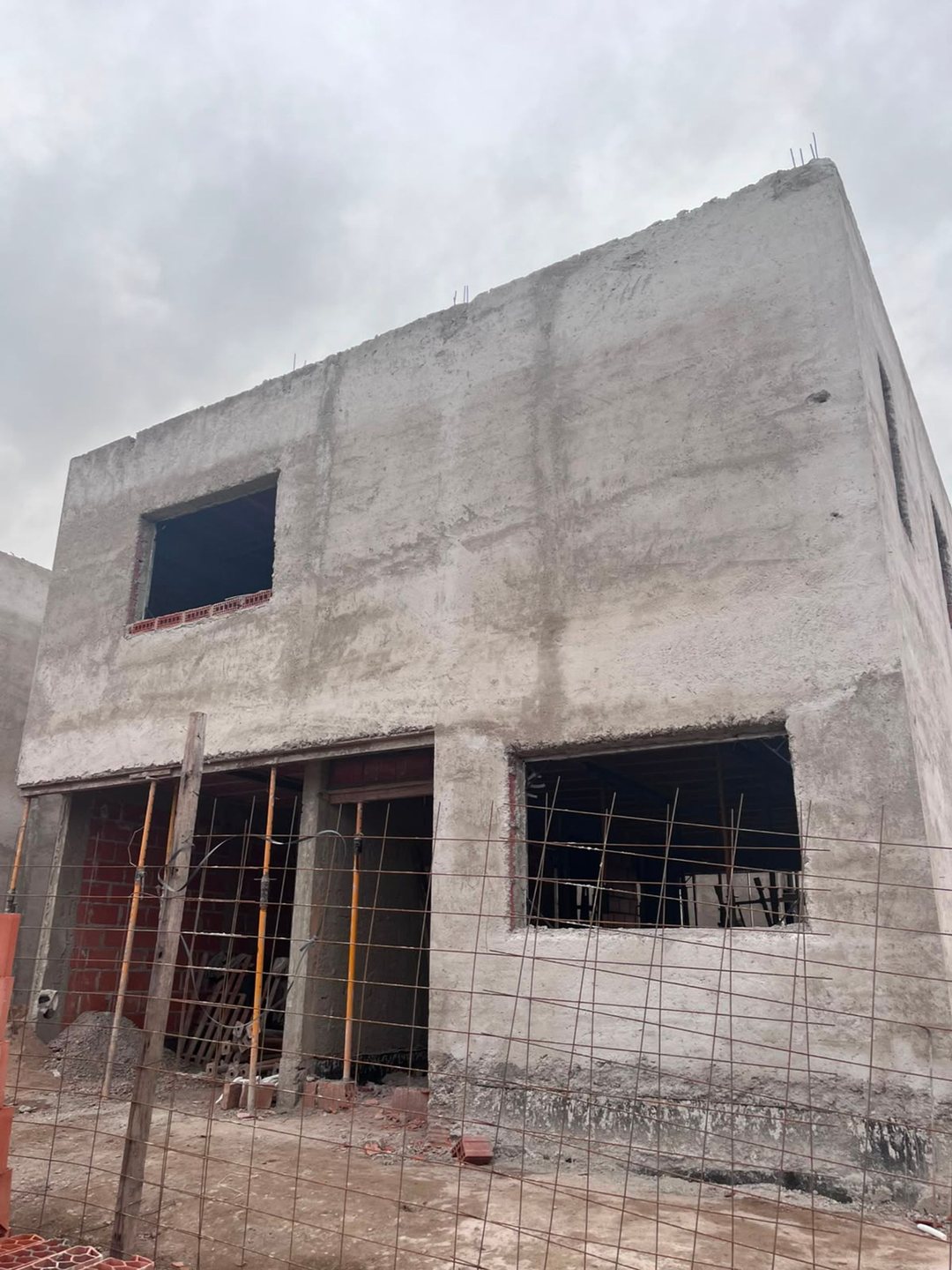 VENDE DUPLEX EN DOCTA 3 DORMITORIOS 3 BAÑOS