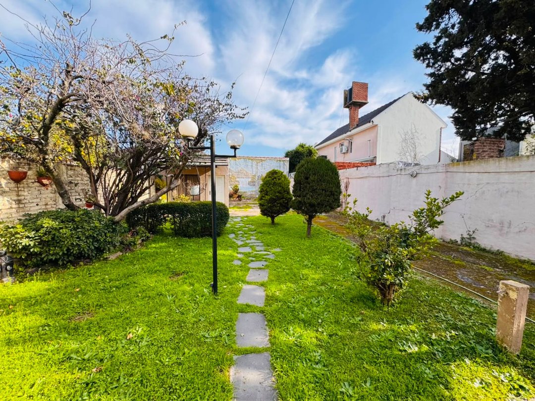 CASA 4 AMB EN VENTA SAN JUSTO GRAN FONDO