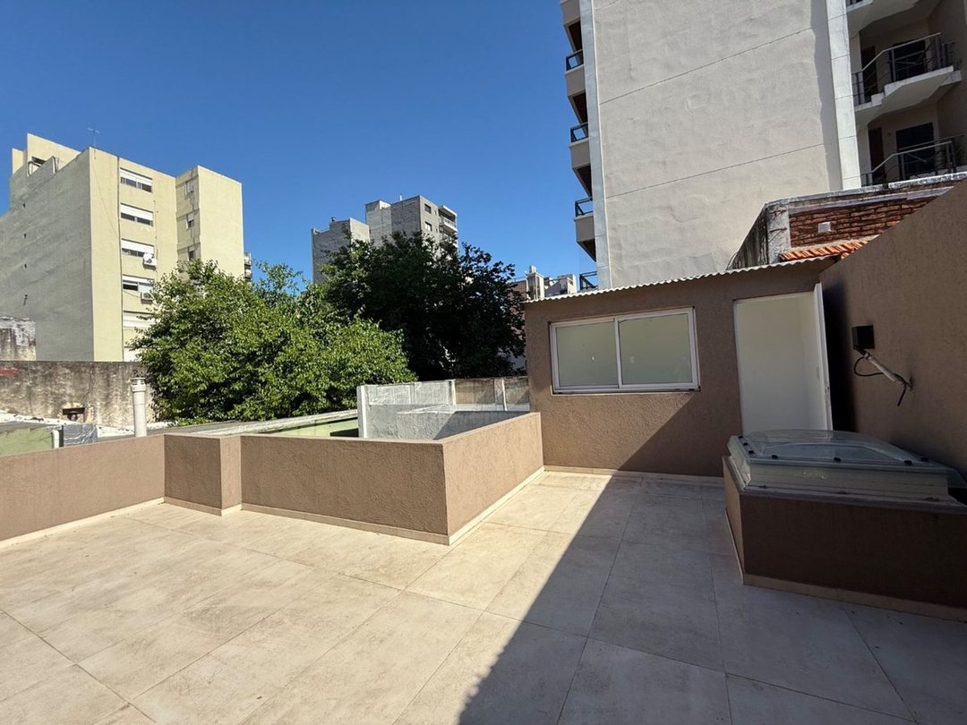 VENTA PH 3 AMB  REFACCIONADO LANUS OE APTO CREDITO