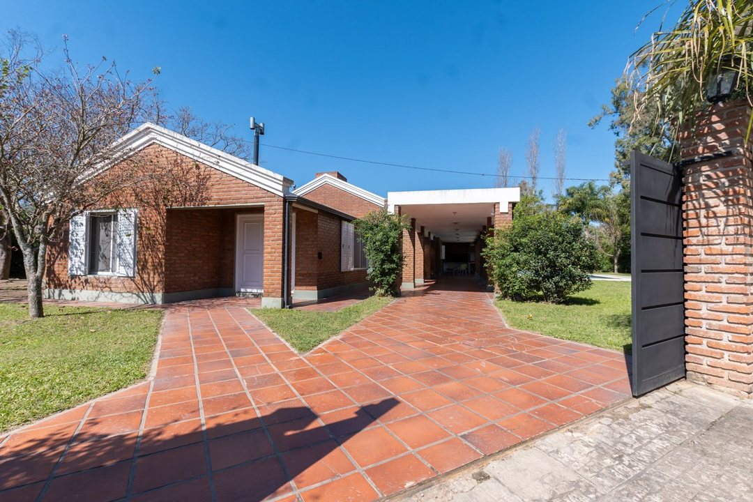 Cómoda casa de 3/4 dormitorios en Colastiné