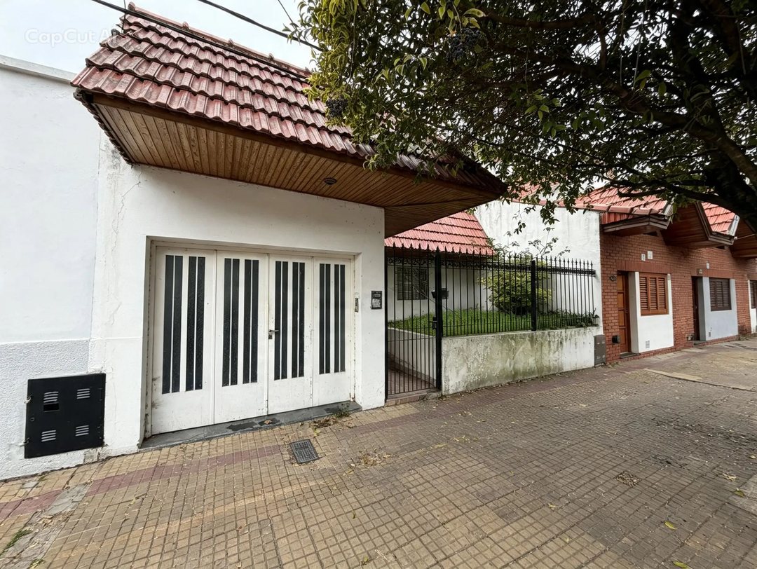 CASA EN VENTA LA PLATA