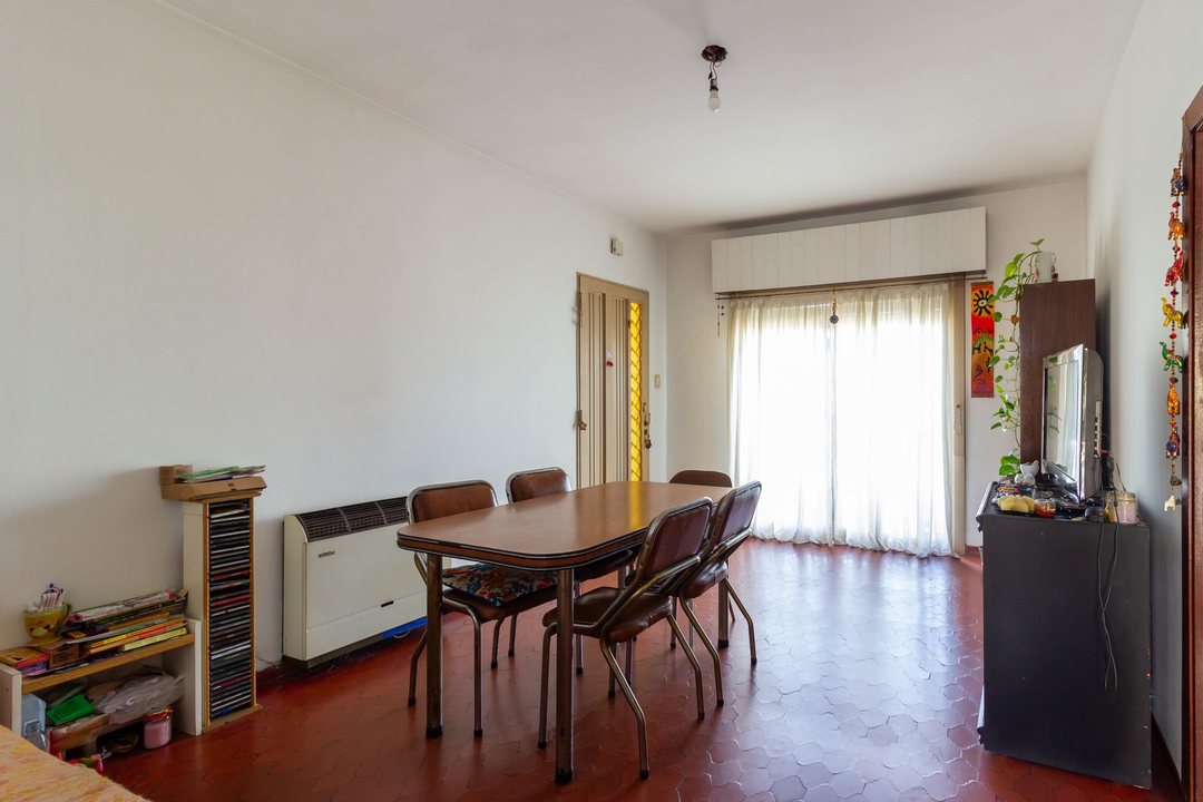 Venta PH  4 ambientes planta alta terraza propia