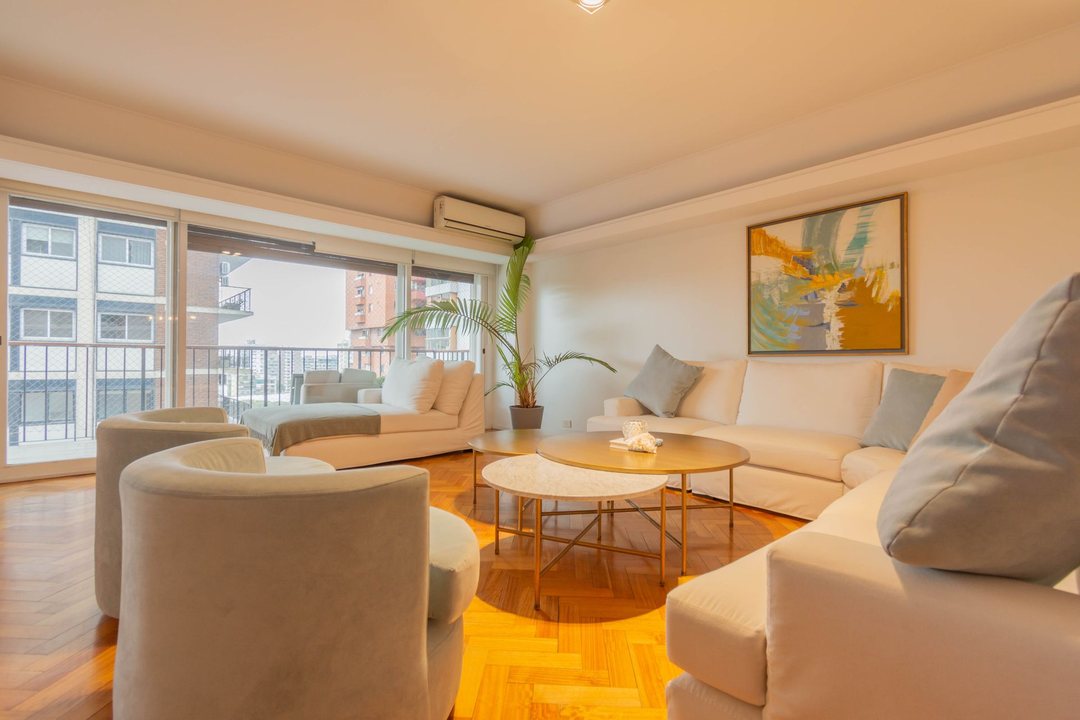 VENTA PISO ALTO 6 AMB BELGRANO  LUMINOSO BALCON
