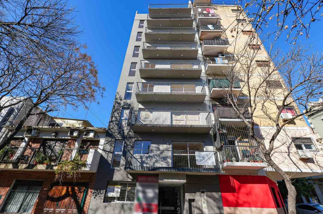 VENTA DEPTO  2 AMB FRENTE BALCON SAN CRISTOBAL