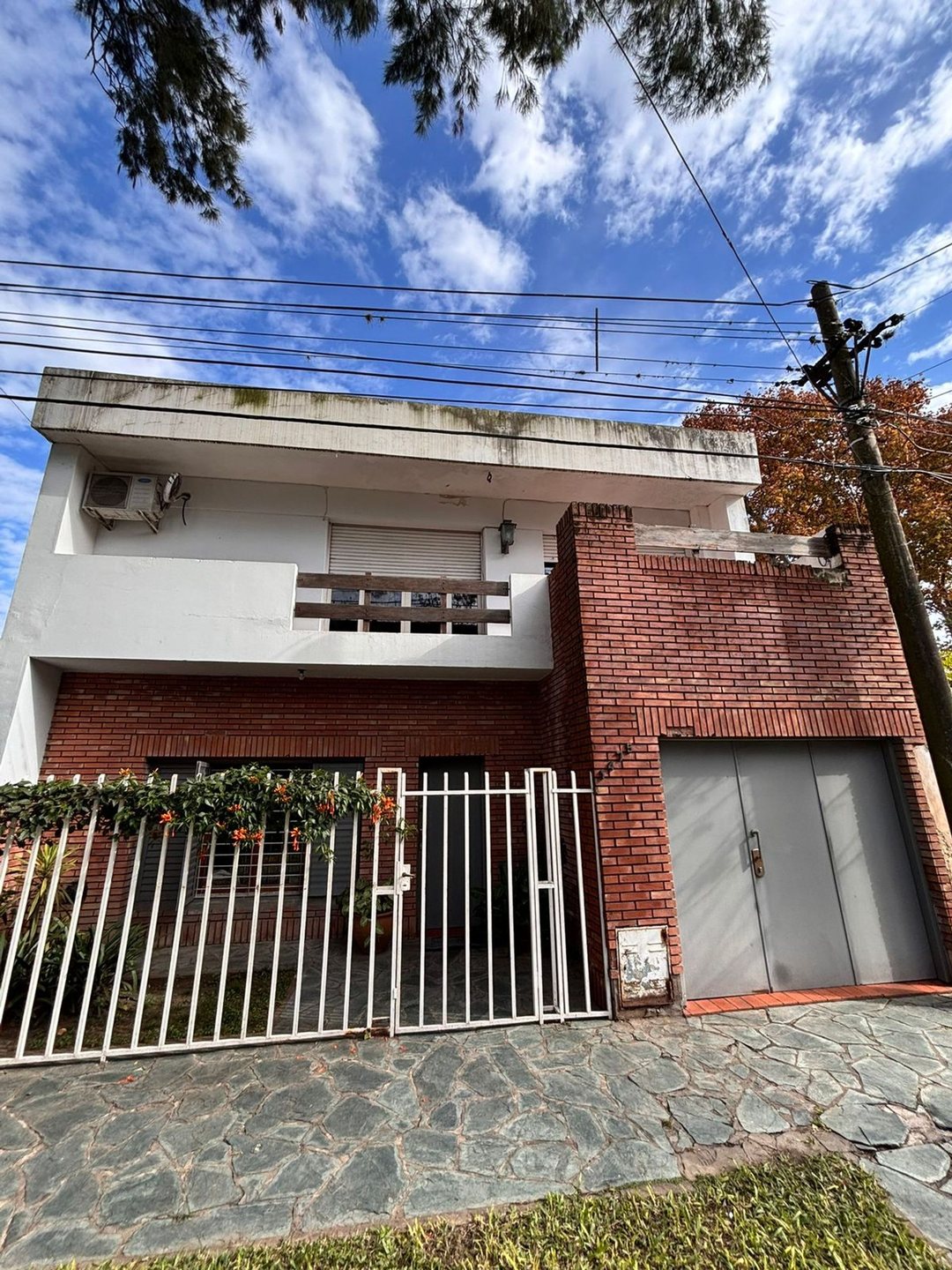 VENTA CASA 3 DORMITORIOS BAIGORRIA