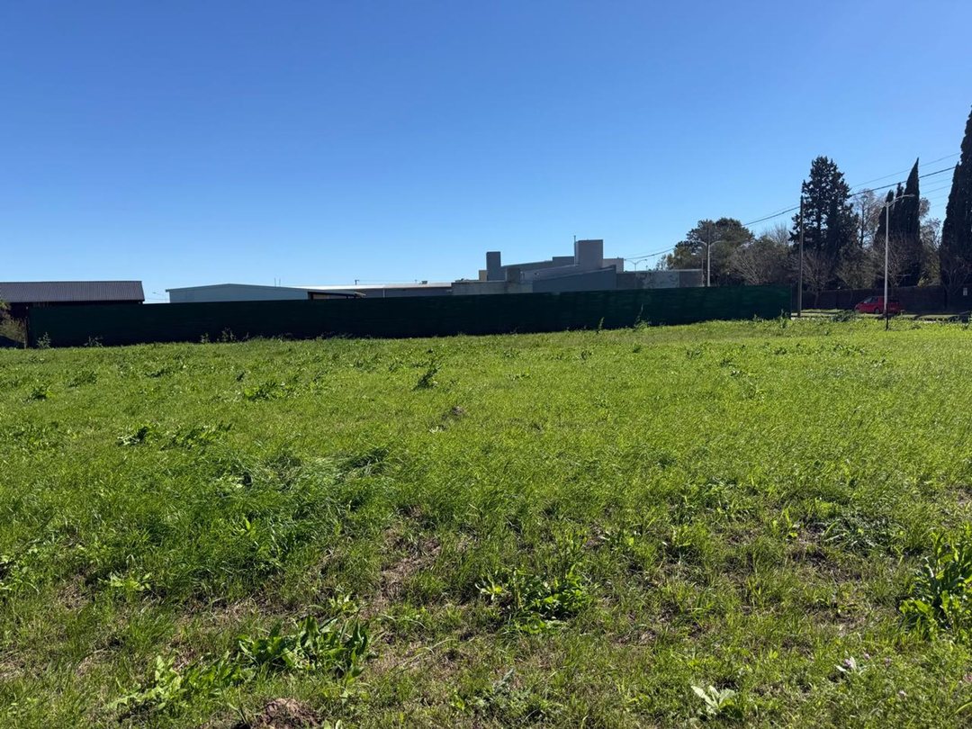 VENTA LOTE ZONA RESIDENCIAL BARRIO ESTE