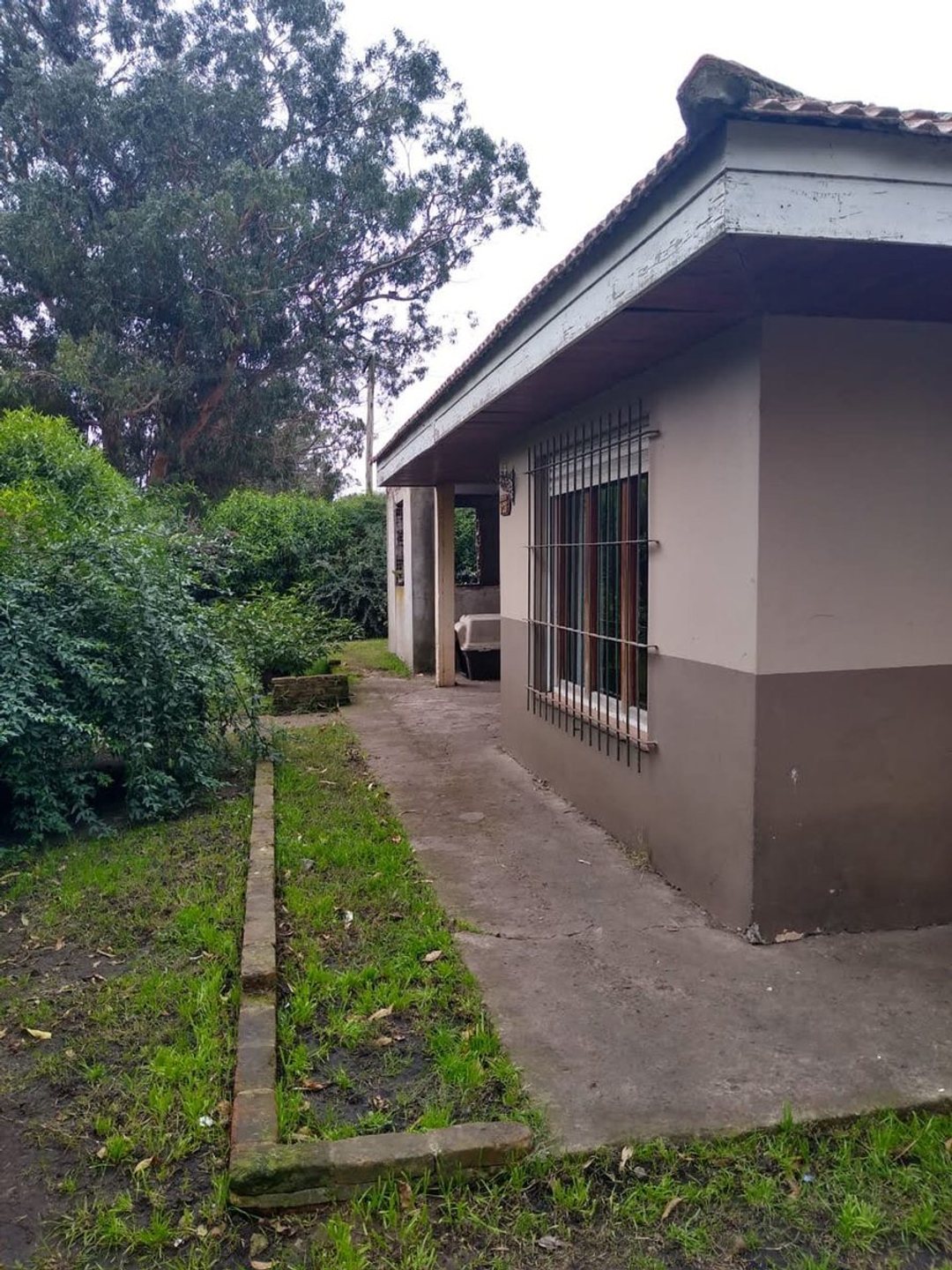 Venta Casa 3 amb. con parque de 3.000 m² y quincho