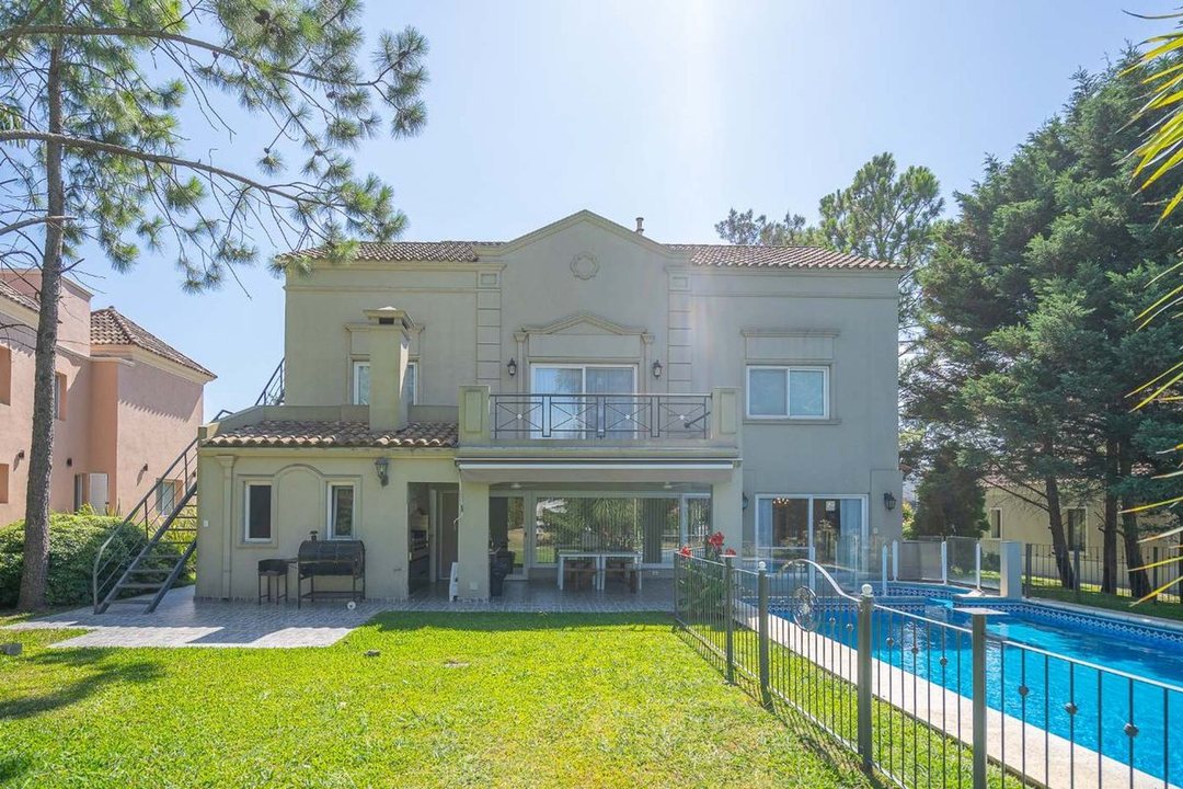 CASA 6 AMBIENTES PISCINA VISTA A GOLF SAINT THOMAS