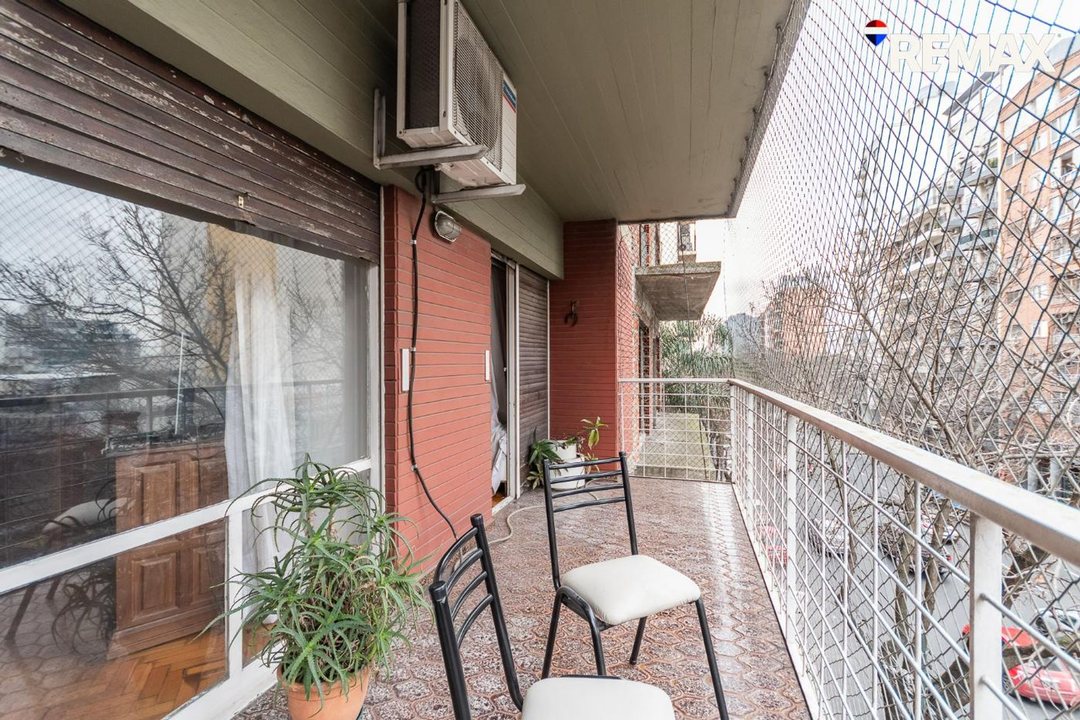 VENTA 3 AMBIENTES CON BALCON Y ESPACIO GUARDACOCHE