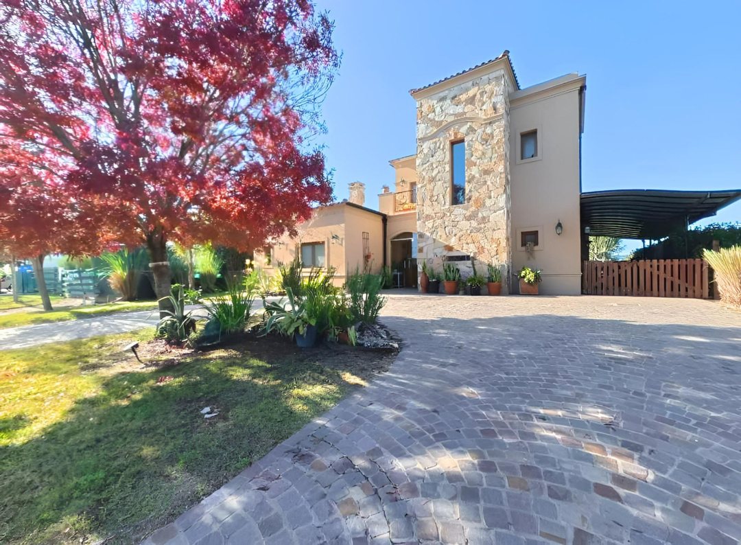 CASA EN VENTA BARRIO MUELLES PUERTOS  A LA LAGUNA