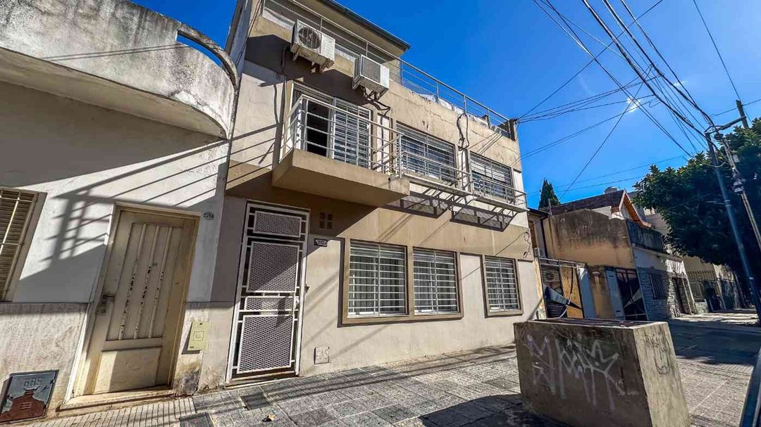 VENTA PH  cuatro ambientes con amplia terraza