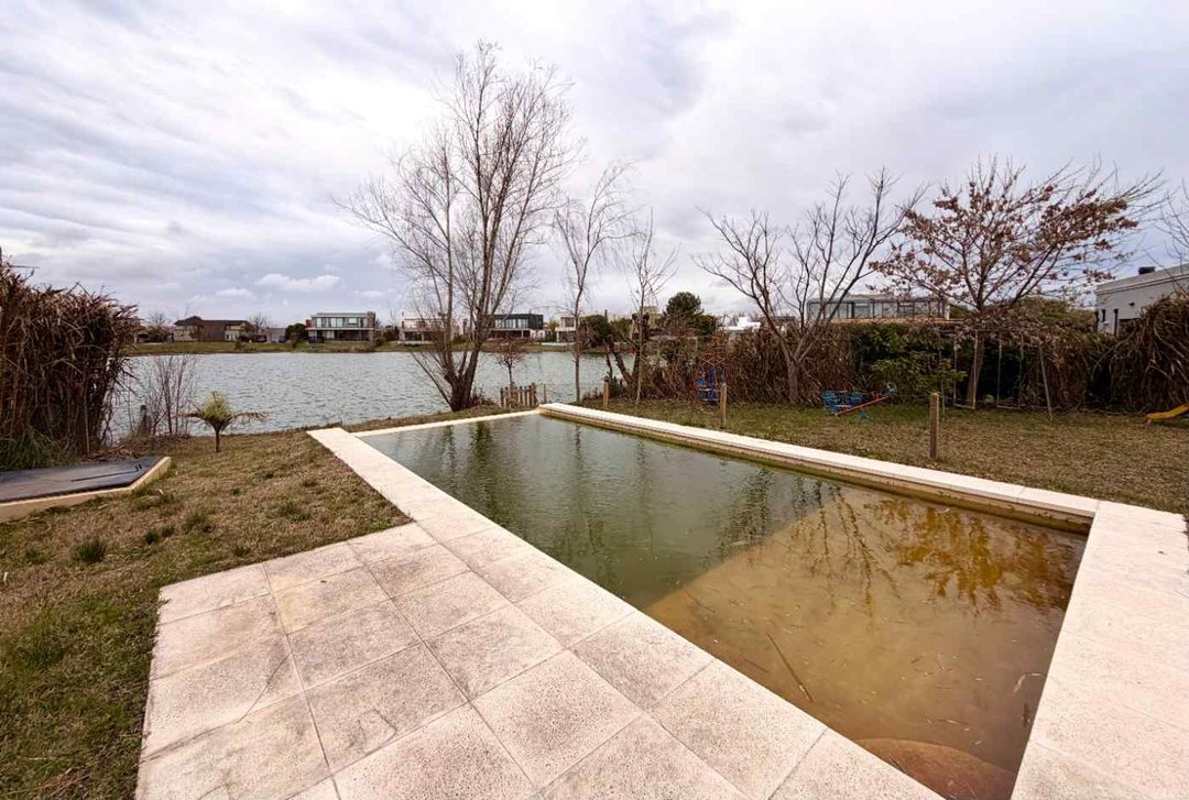 OPORTUNIDAD VENTA CASA A LA LAGUNA CANTON NORTE