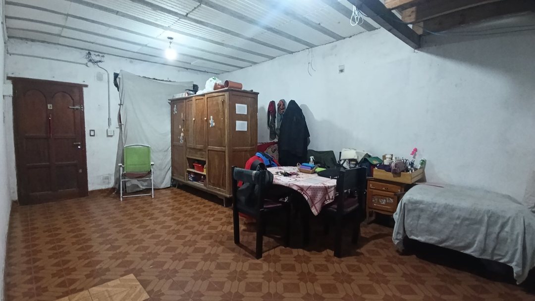 Venta casa 6 amb con local en Rafael Calzada