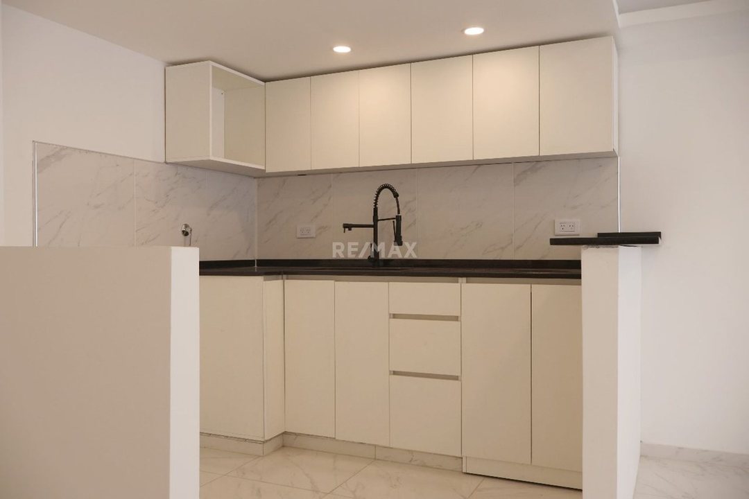 VENTA DPTO 4 AMB EN PALERMO CON PARRILLA Y COCHERA
