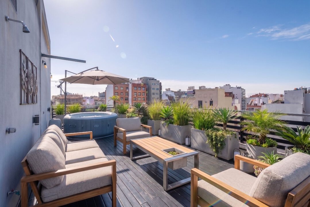VENTA DUPLEX 4 AMB/ DOBLE TERRAZA  , COCHERA