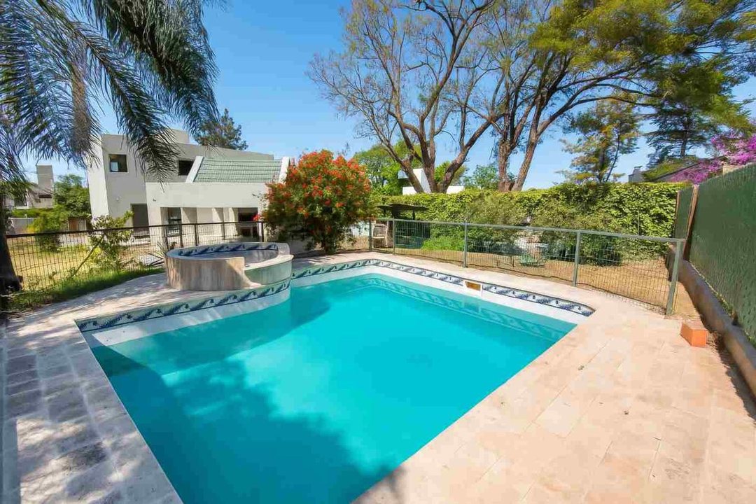 EN VENTA CASA VILLA ALLENDE GOLF A ESTRENAR!!!