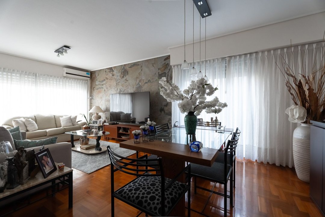 VENTA DEPTO 4 AMB - V URQUIZA CON GUARDACOCHE FIJO