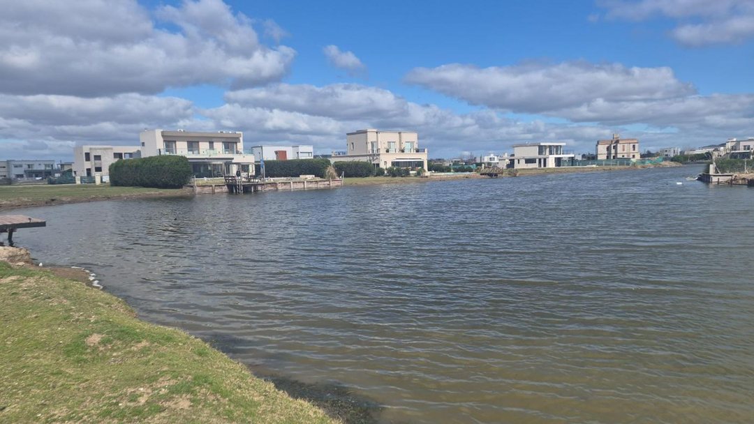 Venta Lote a la Laguna en Magallanes