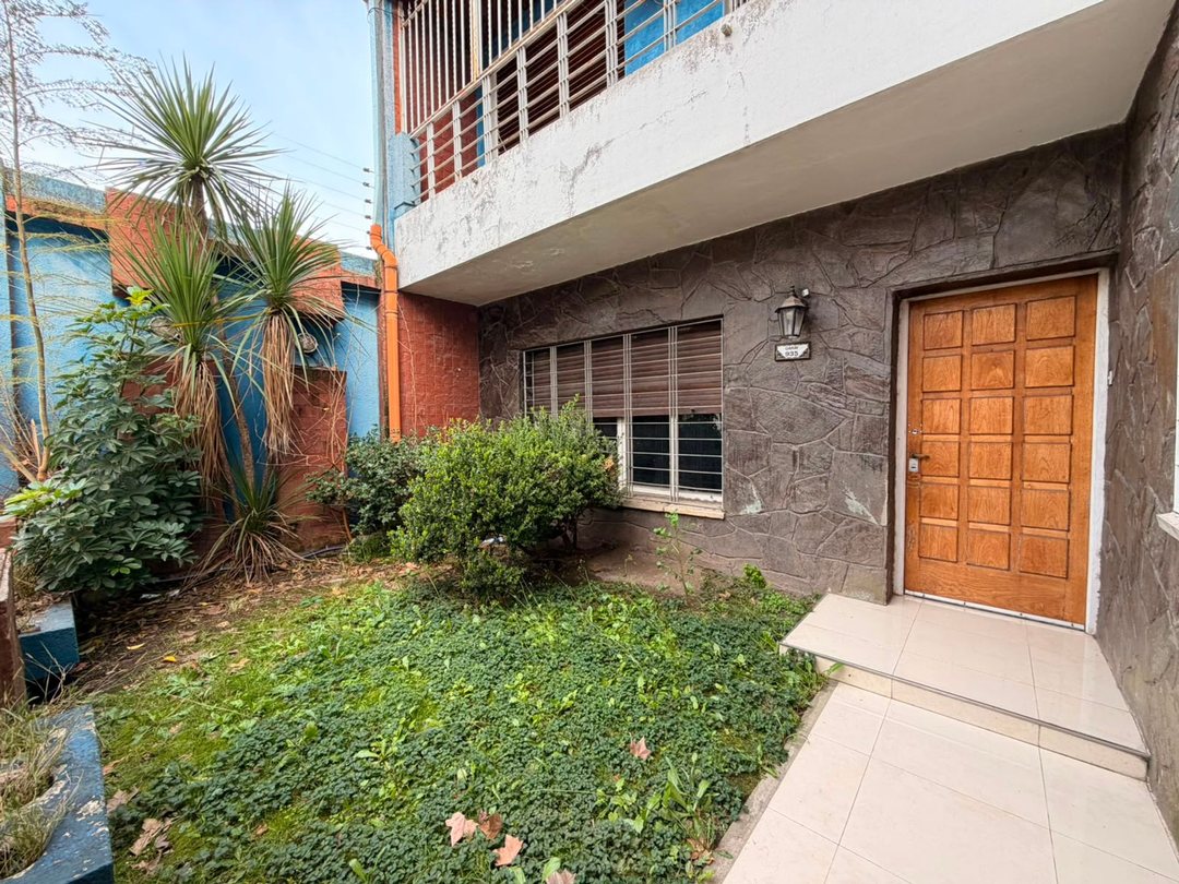 VENTA CASA 4 AMBIENTES RAMOS MEJIA