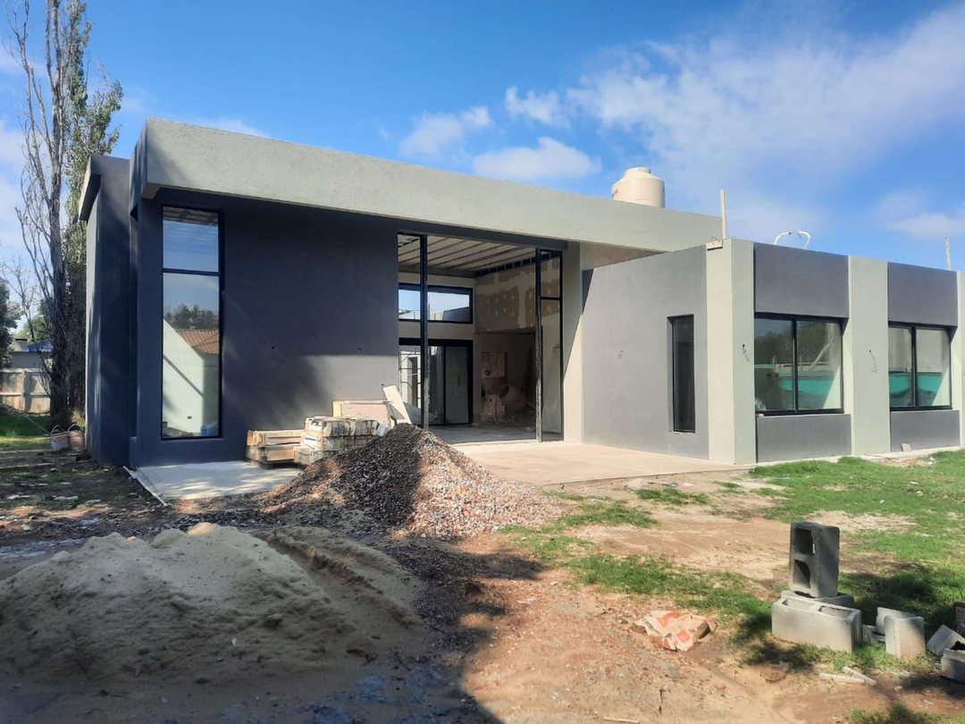 CASA 4 AMBIENTES EN VENTA SANTA INES CANNING