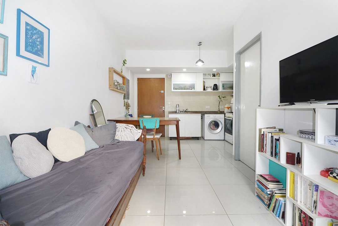HERMOSO MONOAMBIENTE CON SUBDIVISION Y BALCON.