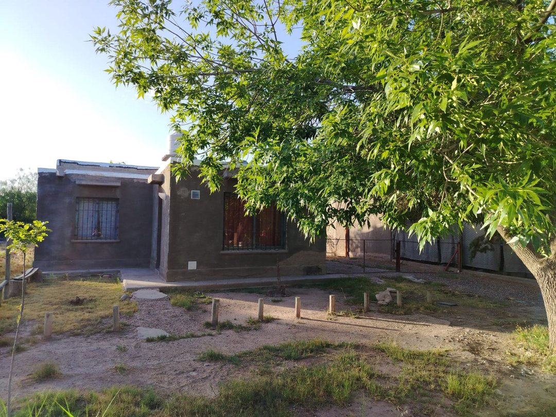VENTA DE CASA 3 DORMITORIOS