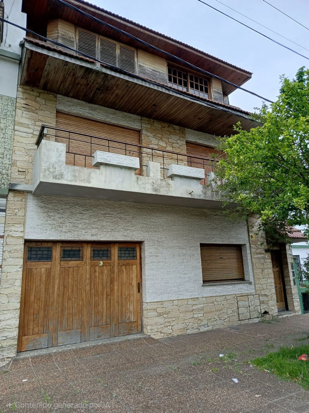 Venta  Casa 7 ambientes  con cochera Sarandí