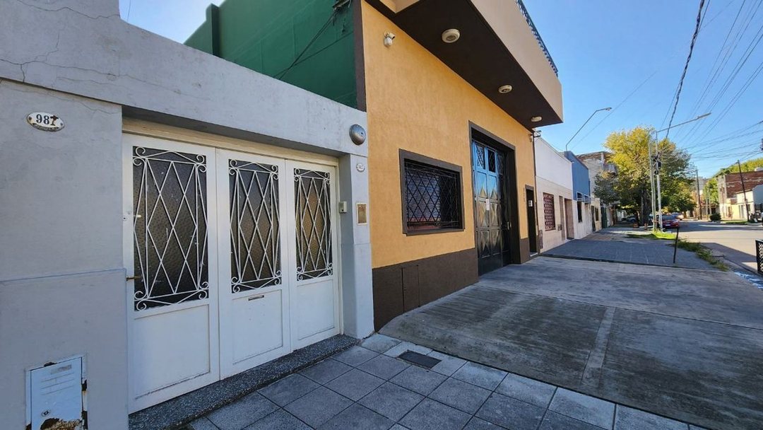 Casa venta 4 amb c/coch p/2 autos apto crédito
