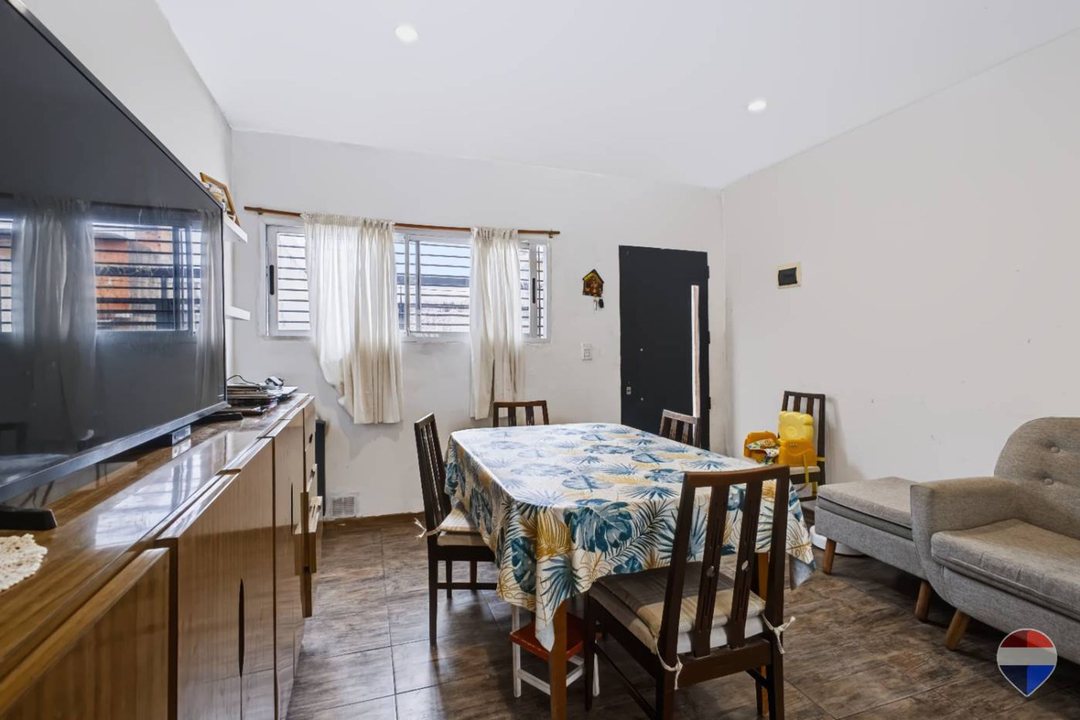 CASA EN VENTA EN LA PLATA