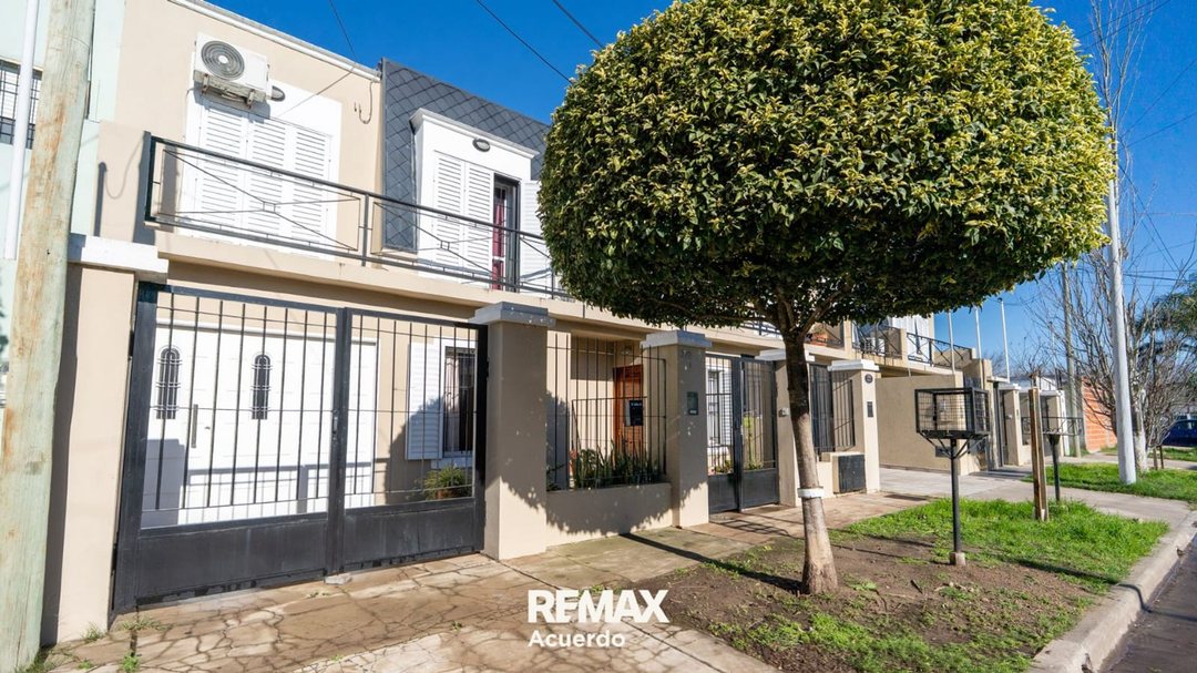VENTA DUPLEX 2 DORMITORIOS SAN NICOLAS