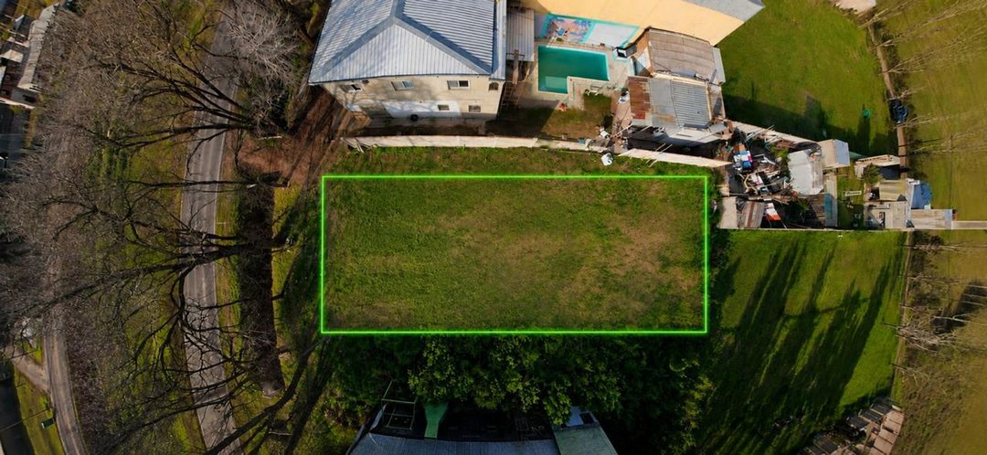 VENTA: LOTE DE 600MT SOBRE RUTA 33(APTO COMERCIAL)