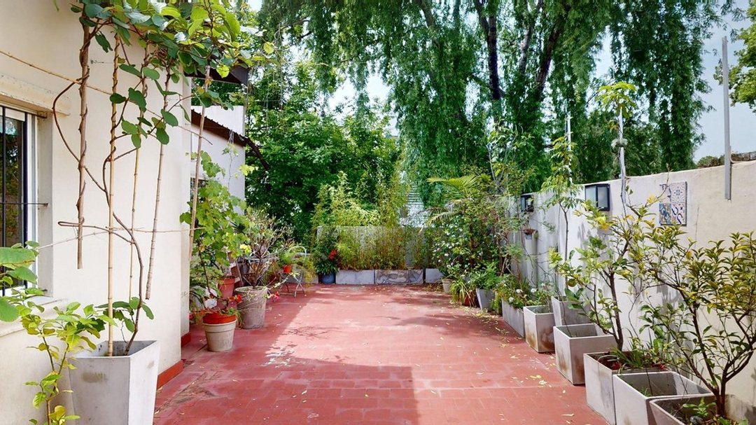 VENTA CASA 5 AMB COLEGIALES PATIO Y COCHERA