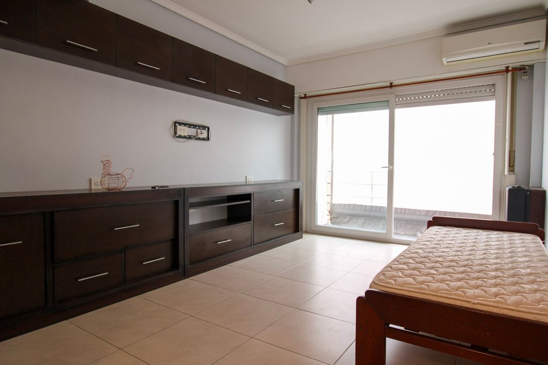 Venta Dept 2 amb con dependencia. Centro