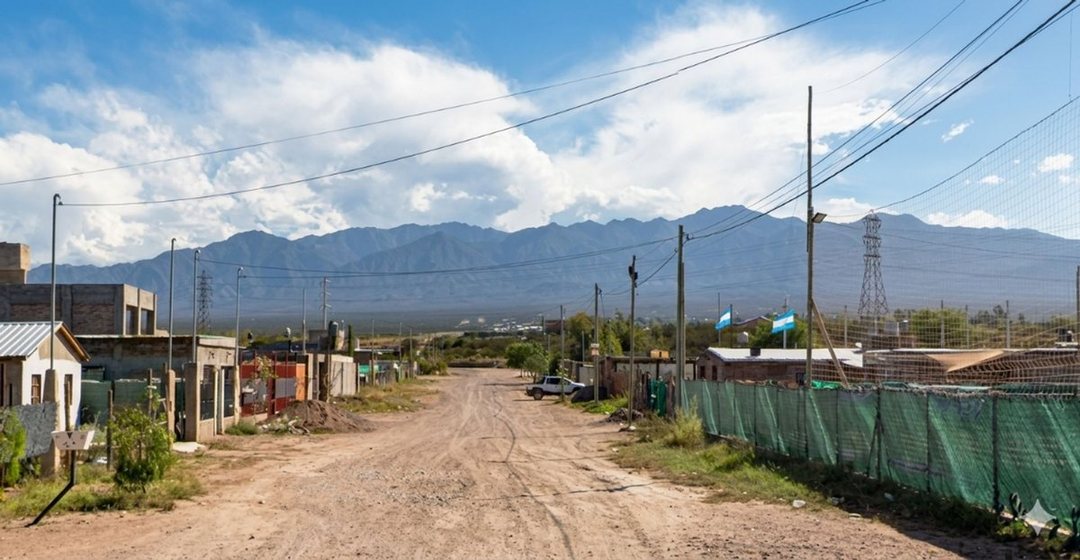 Lote 700m2 Vertientes de Pedemonte- Lujan de cuyo