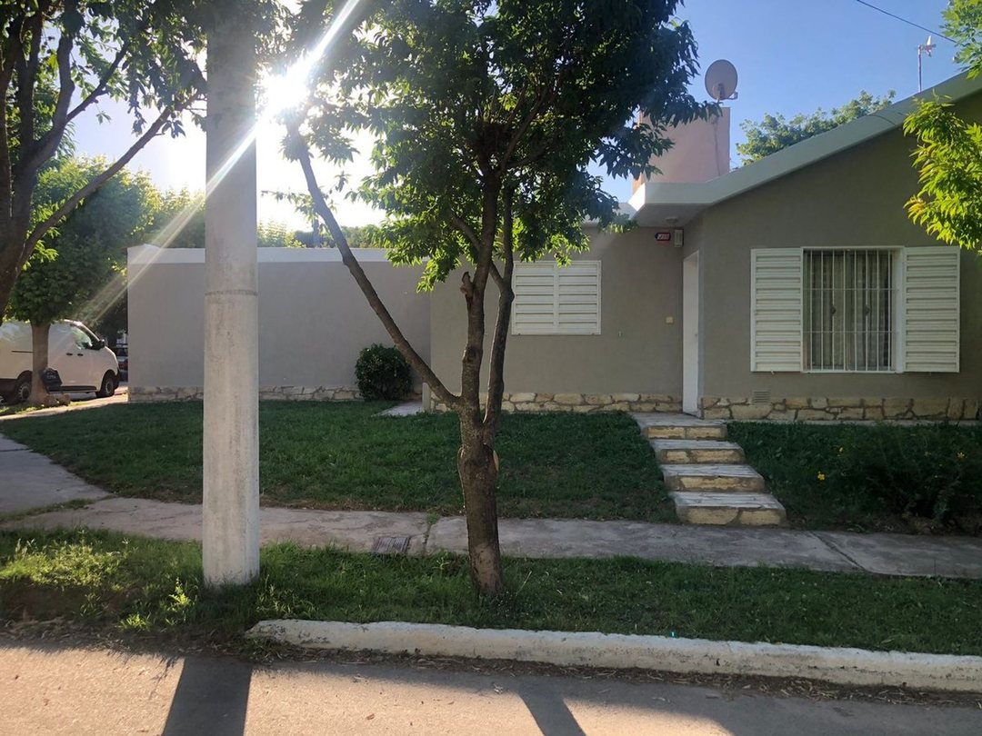 VENTA CASA - POTRERO DE LOS FUNES APTA CRÉDITO HIP