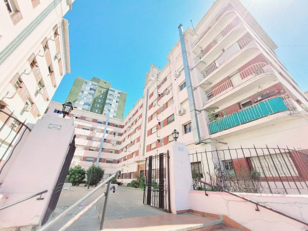 DEPARTAMENTO VENTA 3 AMBIENTES LA BOCA CON BALCON
