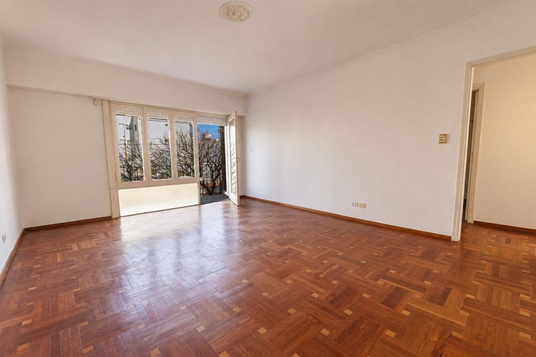 Venta PH 3 amb. con balcón y parrilla Chauvín