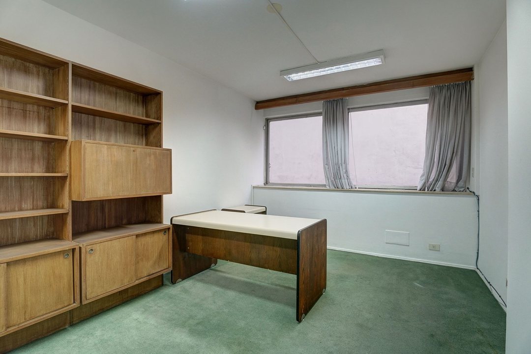 Venta Oficina 7 ambientes ideal para reconversion