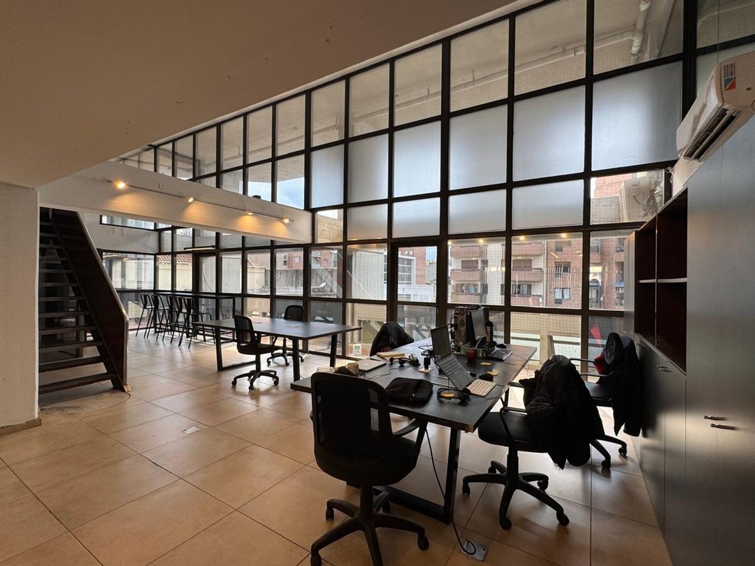 VENTA OFICINA CENTRO 300 M2 CASEROS 261
