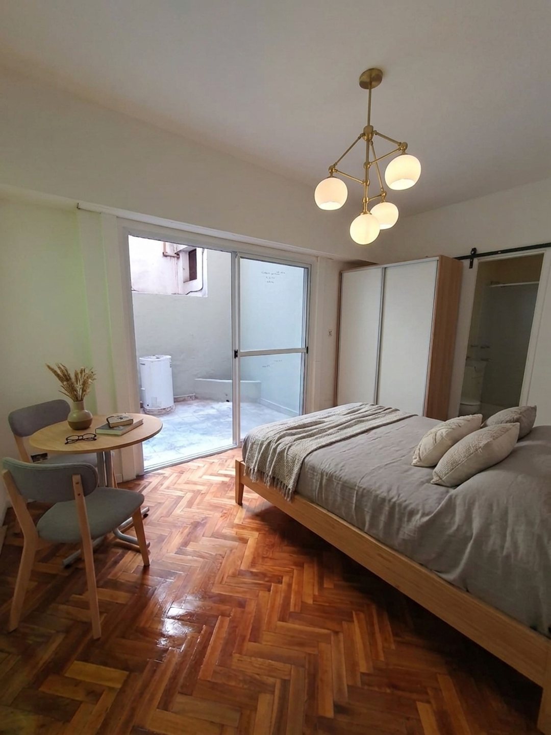 VENTA MONOAMBIENTE CON PATIO LAS CAÑITAS