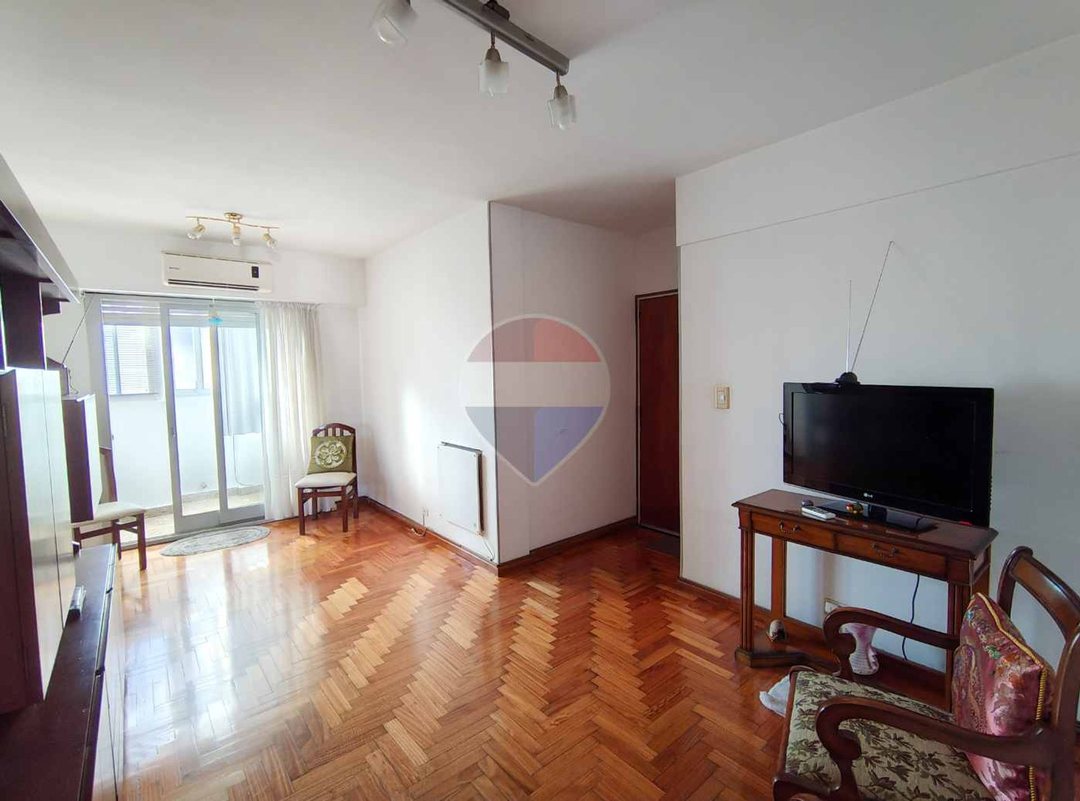 VENTA - DEPTO 2 AMB CON BALCÓN INTEGRADO - ALMAGRO