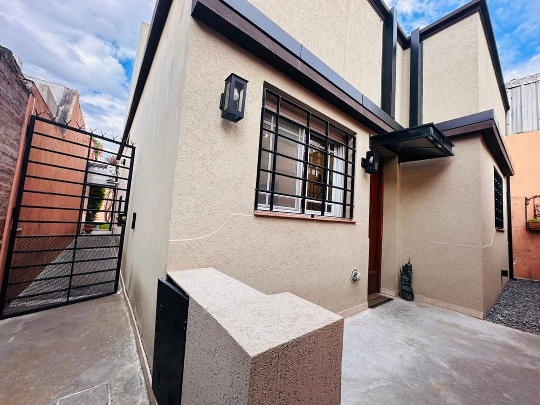 VENTA LANUS OESTE 3 DORMITORIOS PARQUE PILETA