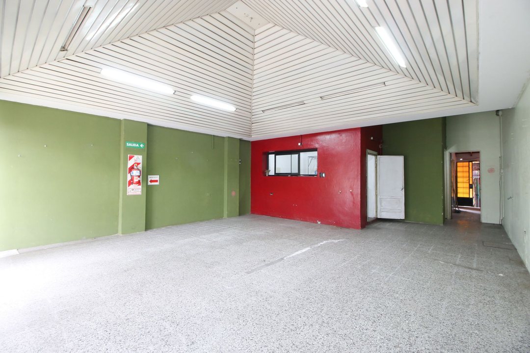 VENTA LOCAL, CASA Y GALPON LLAVALLOL