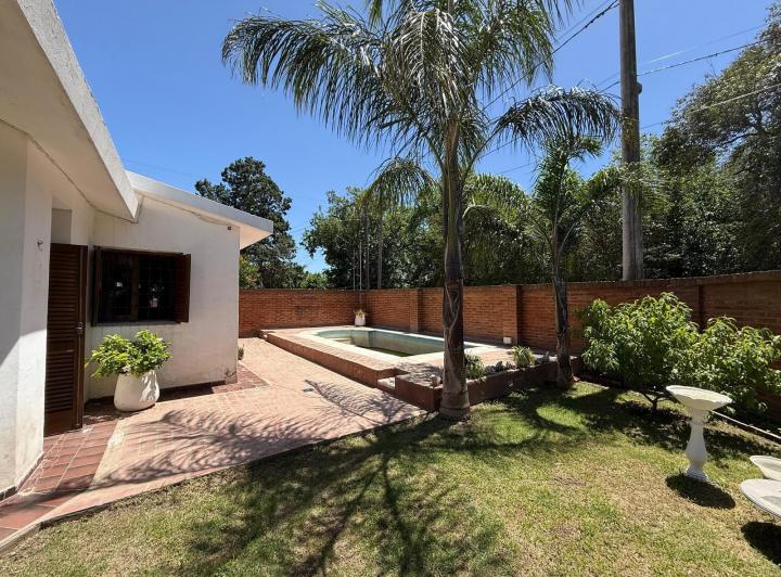 Casa · 135m² · 5 Ambientes · 2 Cocheras