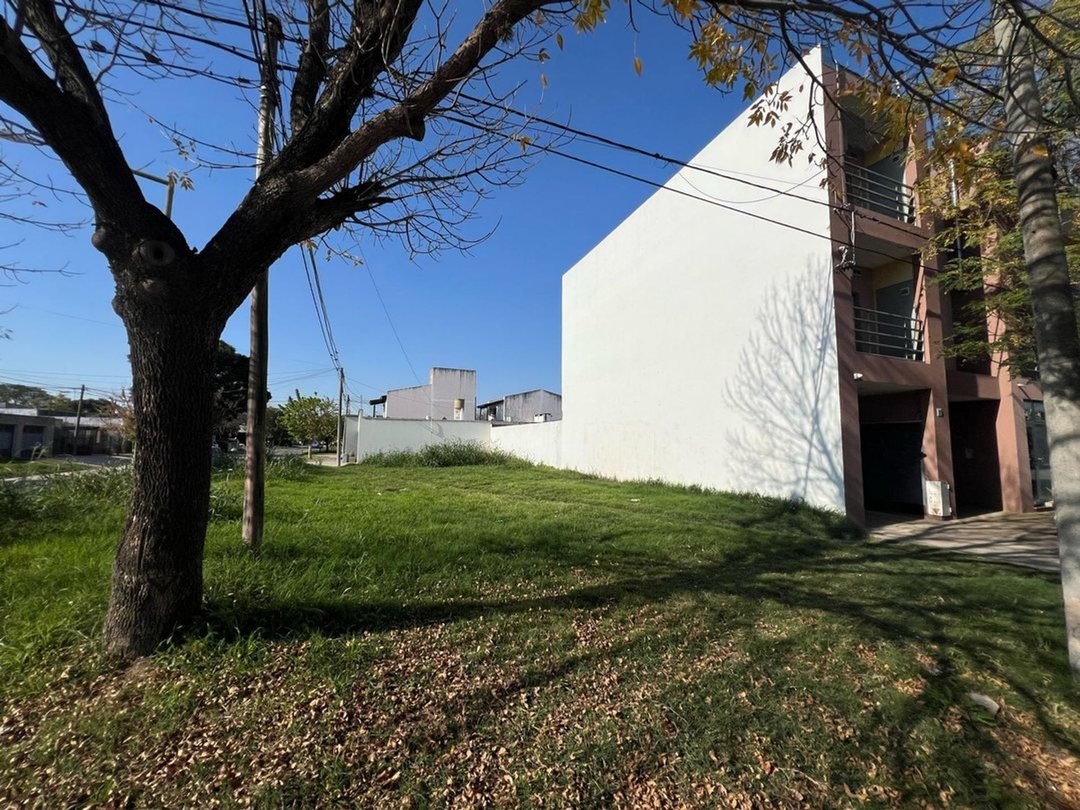 Se vende terreno